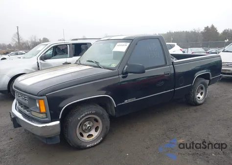 1997 Chevrolet C1500 Fleetside W/T z USA, uszkodzony, nr VIN 1GCEC14W1VZ231624